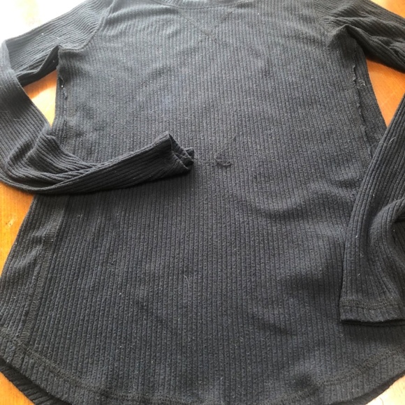 Four long sleeve teeshirts-  mix of exsmall and small- some are new , some not - Picture 6 of 11